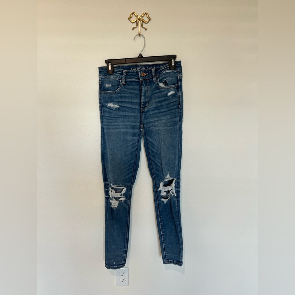 American Eagle Outfitters Women's Dark Blue Ripped Jeans